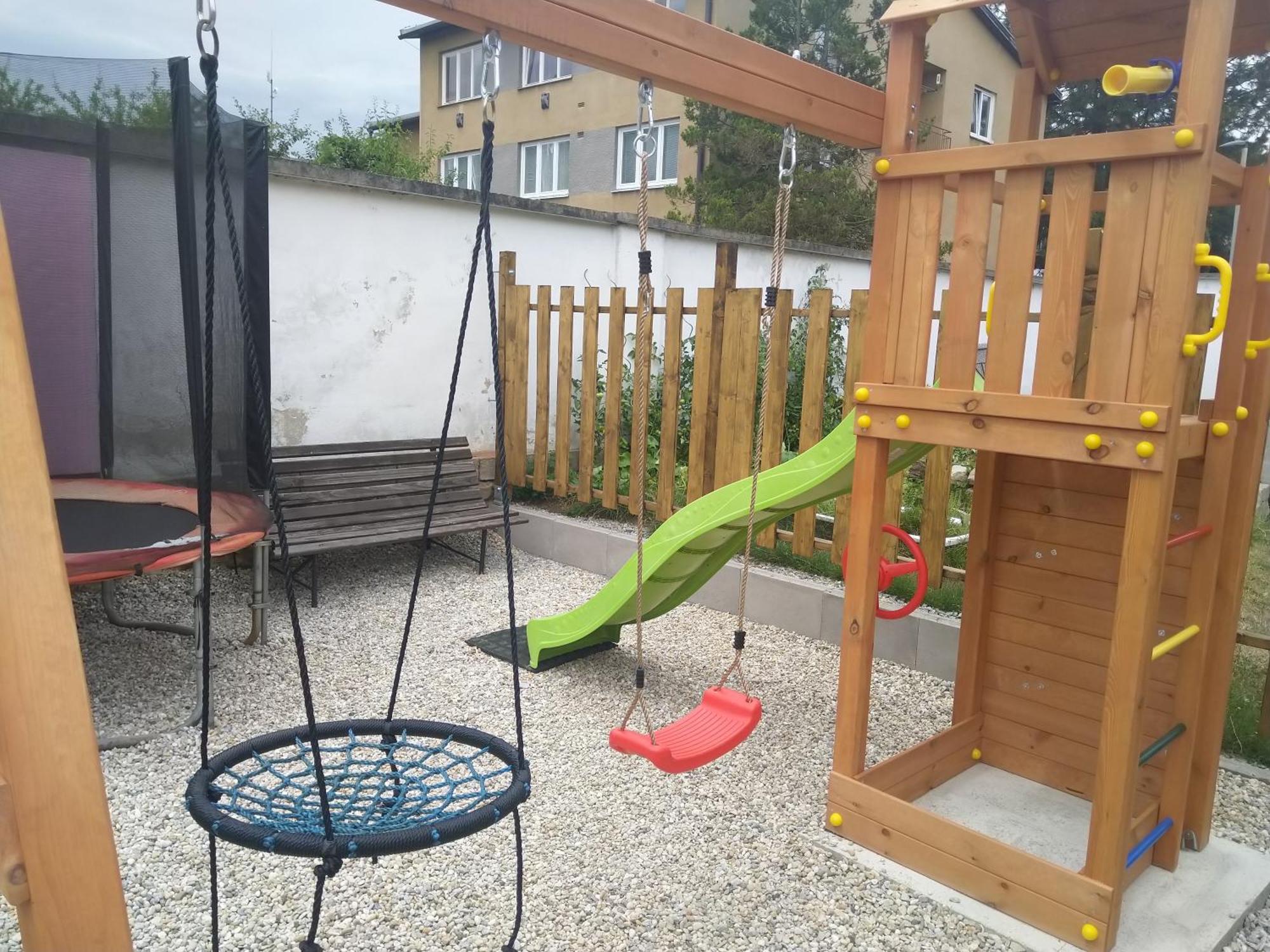 Apartmany Nezarka A Privatni Wellness Jindrichuv Hradec Exterior photo